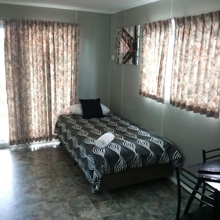 Bushchooks Travellers Village Bororen Номер фото