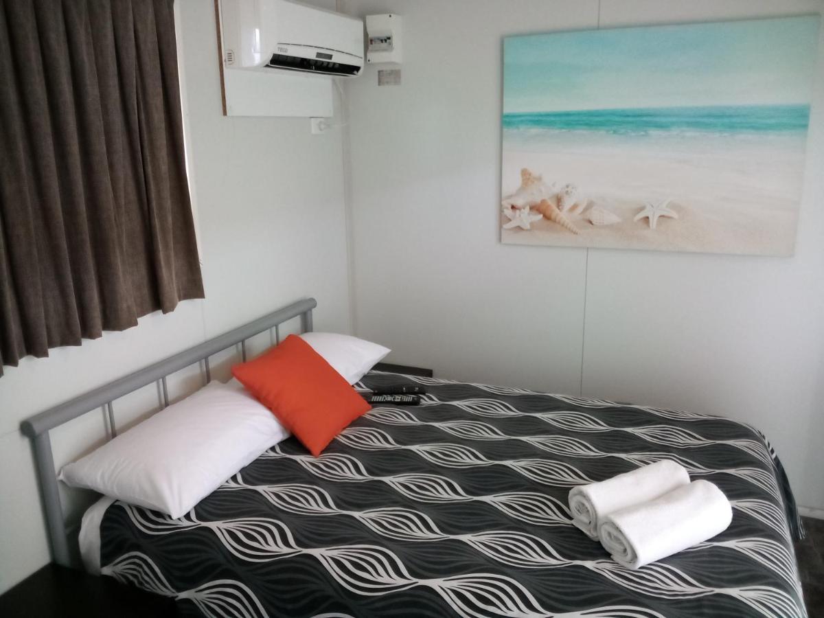 Bushchooks Travellers Village Bororen Номер фото